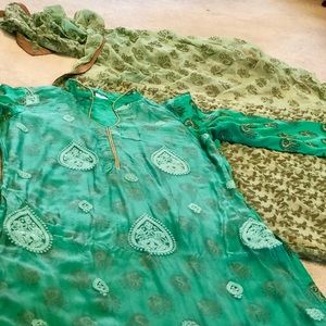 Indian/ Pakistani Outfit